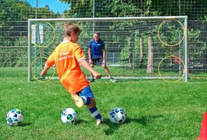 Das VR Bank Fußball-Camp zu Gast beim SVI