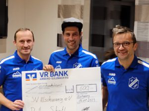 Das Radhaus Schertl unterstützt den SV Illschwang mit einer großzügigen Spende